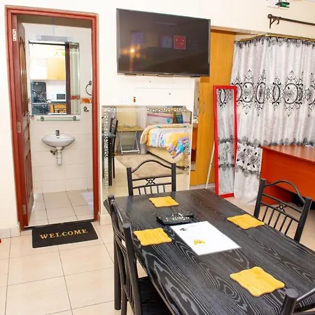 Mercy-Phillips Apartments Located At Eagle Tower Building Nairobi City Centre Exterior photo