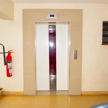 Mercy-Phillips Apartments Located At Eagle Tower Building Nairobi City Centre Exterior photo