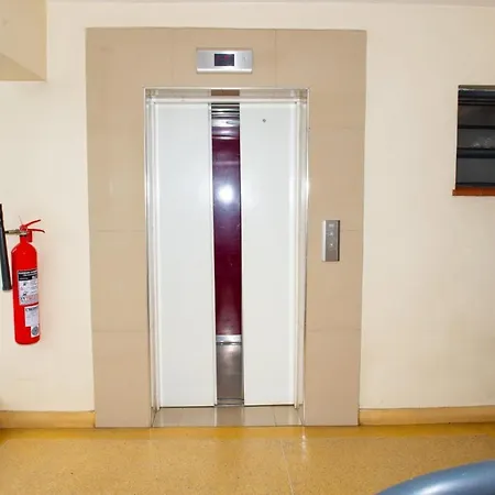 Mercy-Phillips Apartments Located At Eagle Tower Building Nairobi City Centre Exterior photo