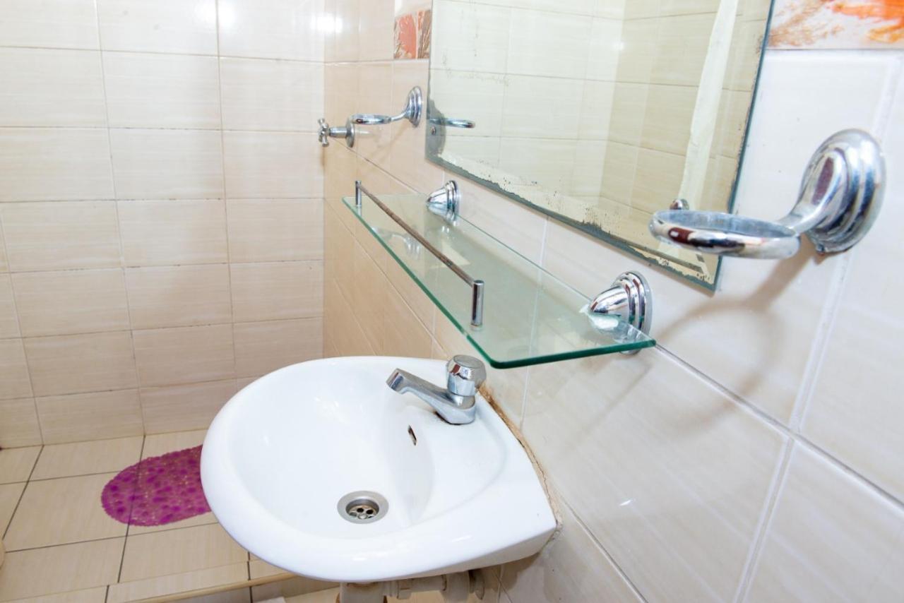 Mercy-phillips Located At Eagle Tower Building Centre * Nairobi